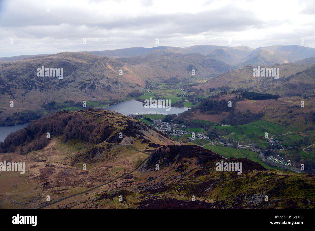 Ullswater und die Wainwright Glenridding Dodd im Patterdale von Heron Hecht im Nationalpark Lake District, Cumbria, England, UK. Stockfoto