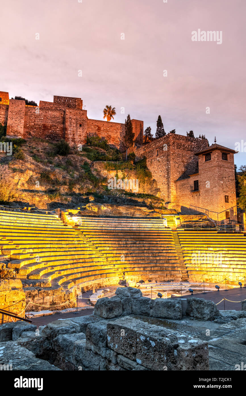 Das Römische Theater und die Festung Alcazaba, Malaga, Andalusien, Spanien Stockfoto