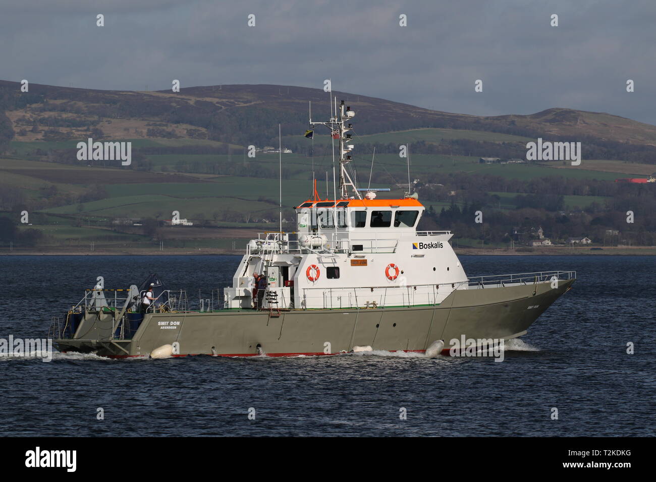 MV-SMIT-Don, eine Aircrew Training/naval Support Vessel betrieben von Boskalis, vorbei an Greenock während der Übung gemeinsame Krieger 19-1. Stockfoto