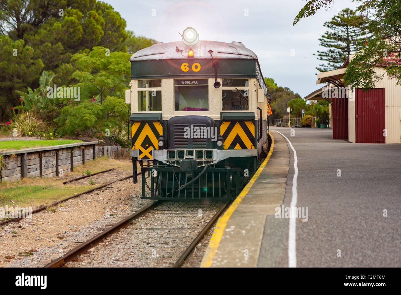 Ein Zug am Port Elliot Bahnhof auf der Fleurieu Peninsula Port Elliot South Australia entfernt am 3. April 2019 Stockfoto