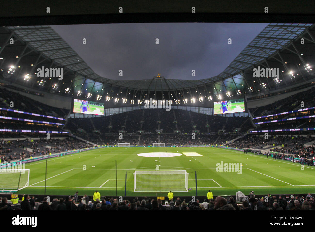 London, Großbritannien. 3 Apr, 2019. Tottenham Hotspur Stadion, London, UK. 3. Apr 2019. Allgemeine Ansicht während der Premier League Match zwischen den Tottenham Hotspur und Crystal Palace an der Tottenham Hotspur Stadion am 3. April 2019 in London, England. (Foto von Paul Raffety/phcimages.com) Credit: PHC Images/Alamy leben Nachrichten Stockfoto