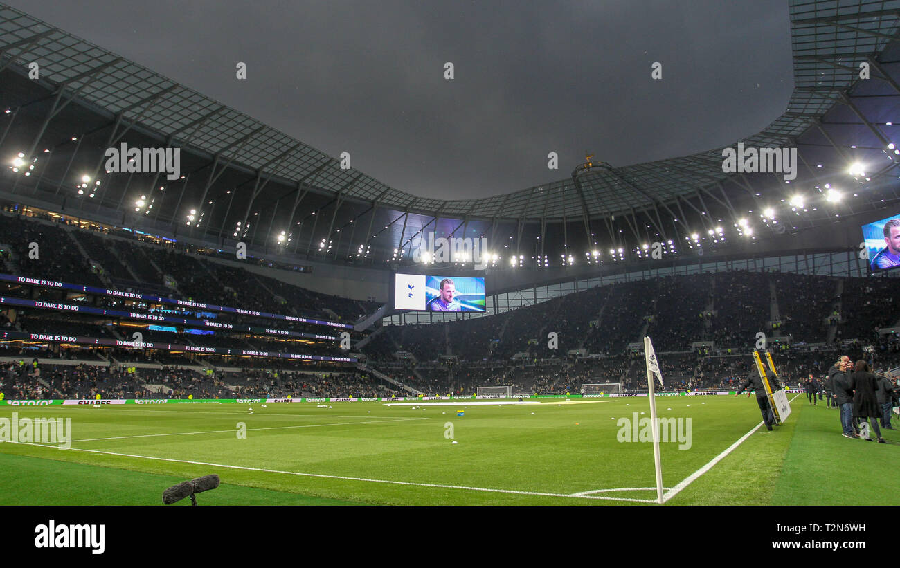 London, Großbritannien. 3 Apr, 2019. Tottenham Hotspur Stadion, London, UK. 3. Apr 2019. Allgemeine Ansicht während der Premier League Match zwischen den Tottenham Hotspur und Crystal Palace an der Tottenham Hotspur Stadion am 3. April 2019 in London, England. (Foto von Paul Raffety/phcimages.com) Credit: PHC Images/Alamy leben Nachrichten Stockfoto