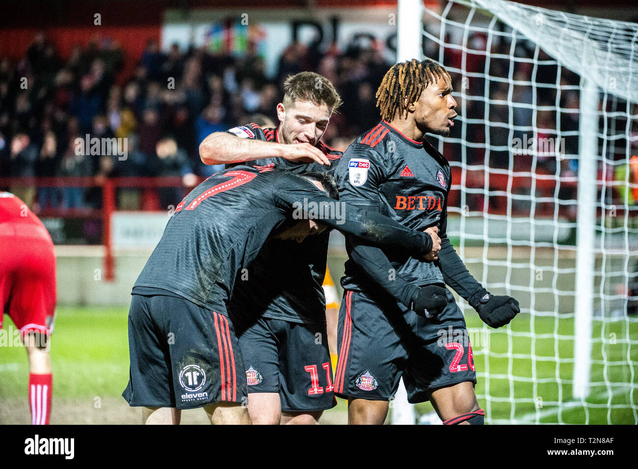 Accrington, Lancashire, UK. 3 Apr, 2019. Sunderlands Kazaiah Sterling feiert sein Ziel mit seinem Teamkollegen während der Sky Bet Liga 1 Übereinstimmung zwischen Accrington Stanley und Sunderland am Fraser Eagle Stadium, Accrington am Mittwoch, den 3. April 2019. (Credit: Ian Charles | Kredit: MI Nachrichten & Sport/Alamy leben Nachrichten Stockfoto