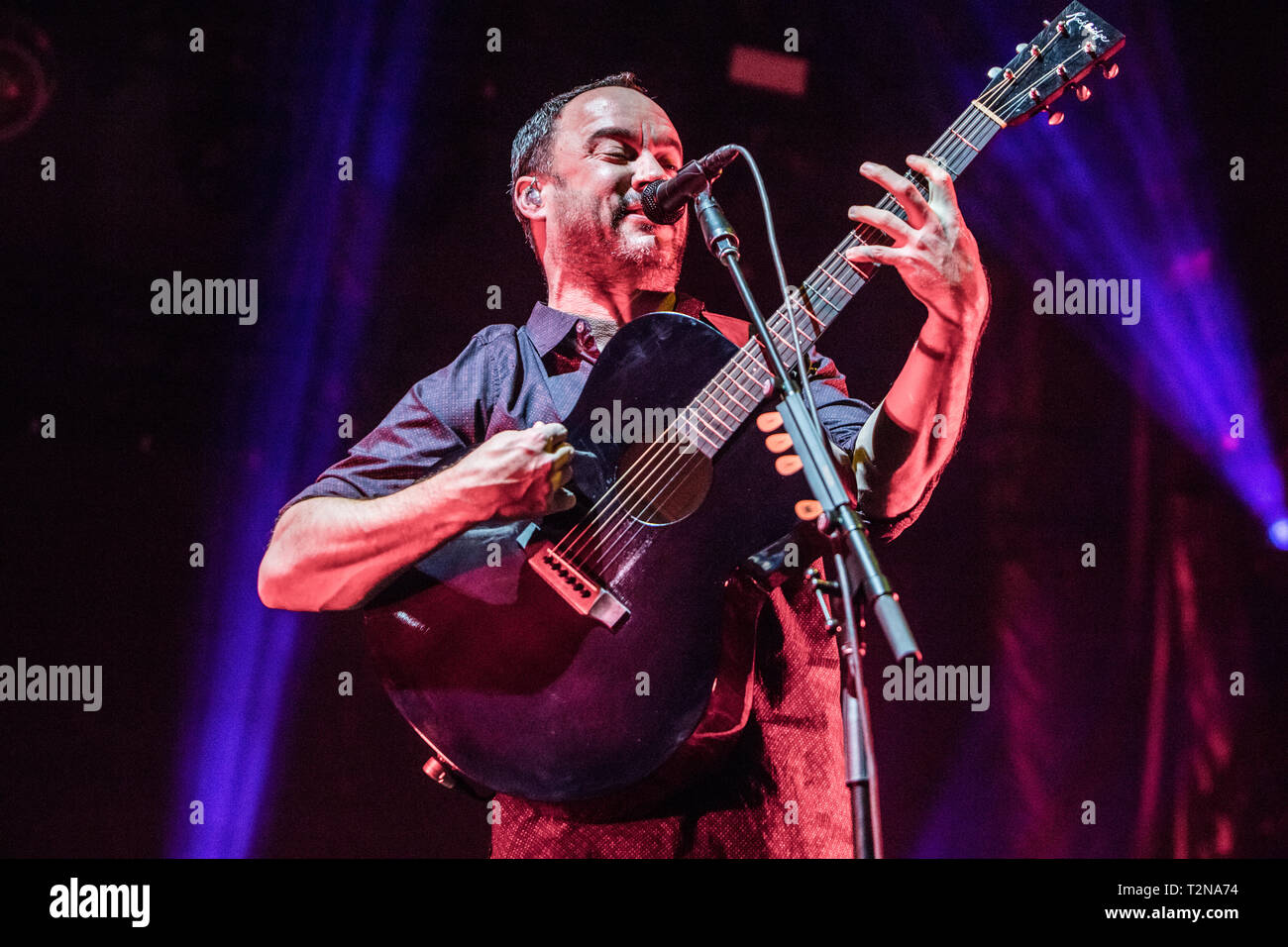 Mailand, Italien. 03 Apr, 2019. Die Dave Matthews Band auch durch die Abkürzung DMB führt live auf der Bühne des Mediolanum Forum während des "Kommen sie morgen Europa Tour 2019 "Credit: Rodolfo Sassano/Alamy Leben Nachrichten bekannt Stockfoto
