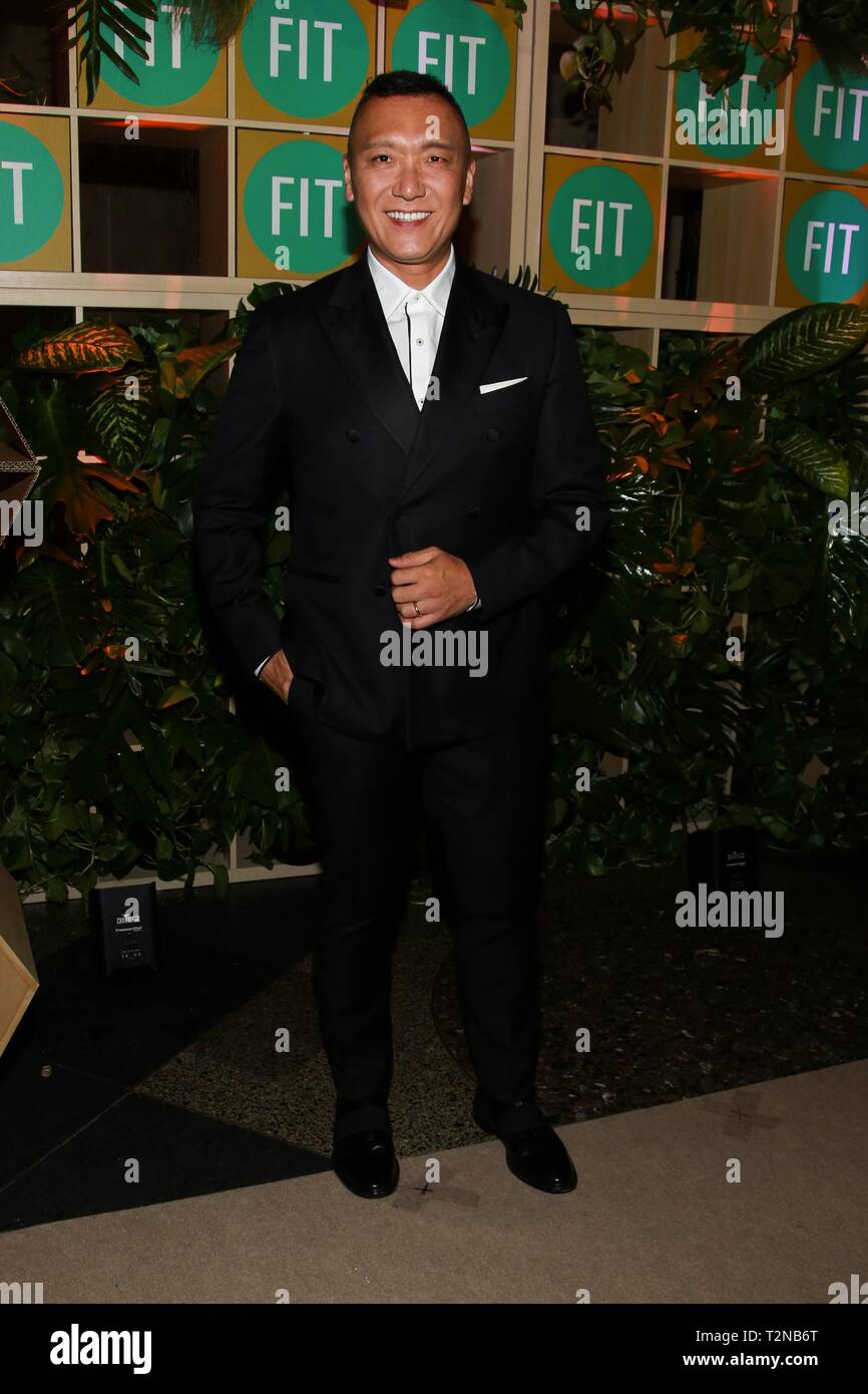 New York, NY, USA. 3 Apr, 2019. Joe Zee in der Ankunftshalle für FIT 2019 jährlichen Awards Gala, American Museum of Natural History, New York, NY, 3. April 2019. Credit: Jason Mendez/Everett Collection/Alamy leben Nachrichten Stockfoto