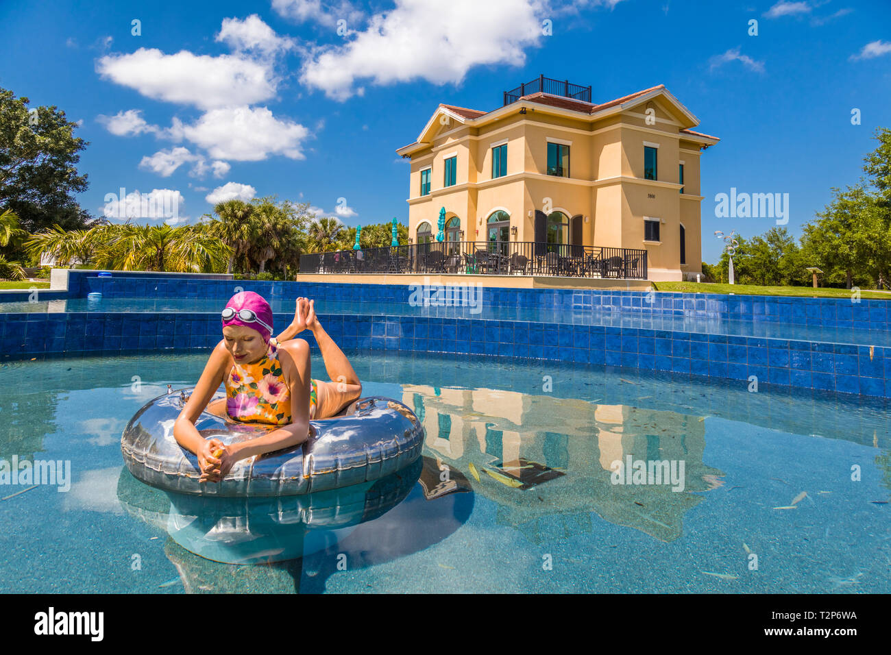 Skulpturen in der Peace River Botanische & Skulptur Gärten in Punta Gorda Florida Stockfoto