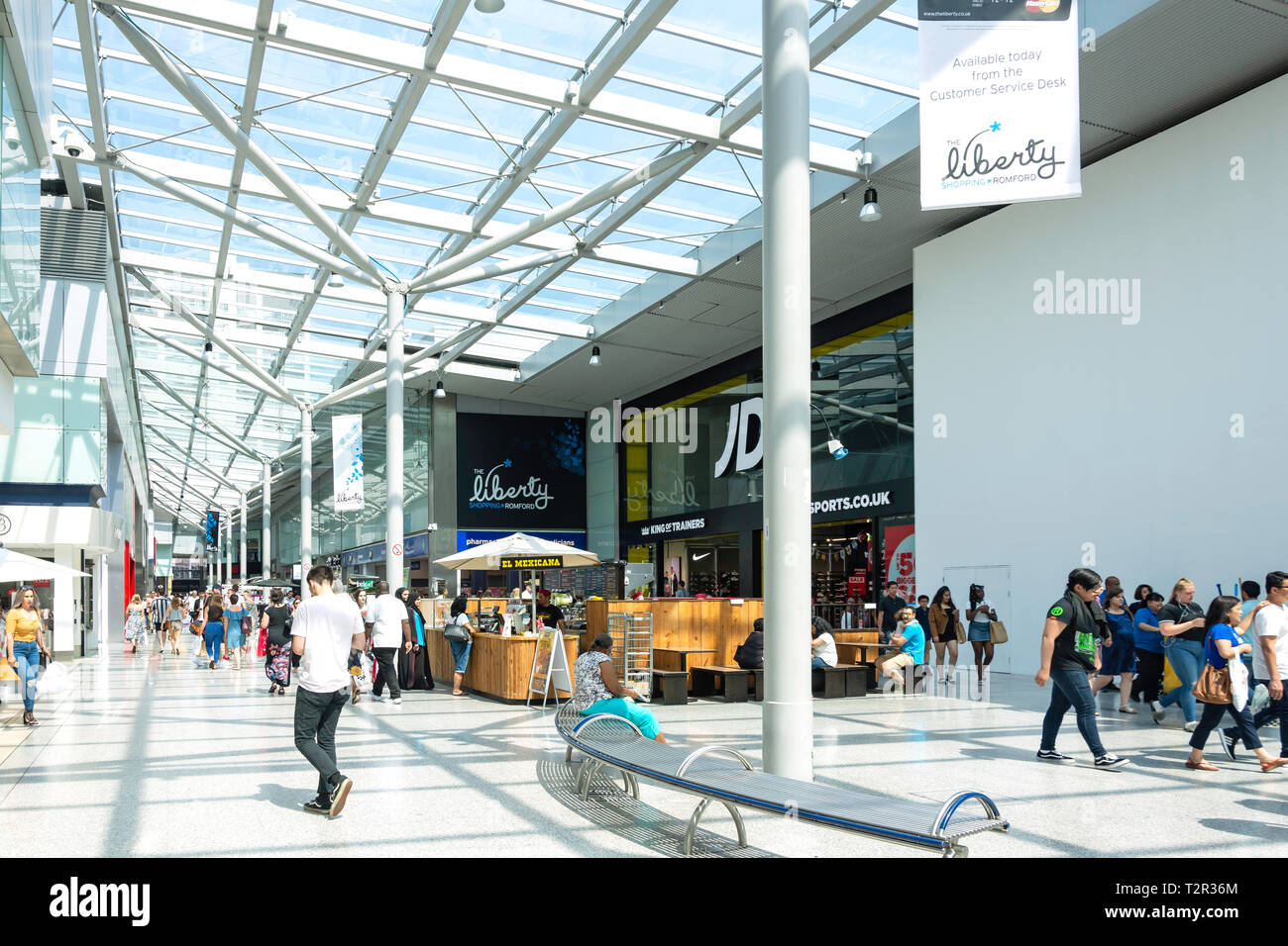 Innenraum der Liberty Einkaufszentrum, die Freiheit, Romford, London Borough von Havering, Greater London, England, Vereinigtes Königreich Stockfoto