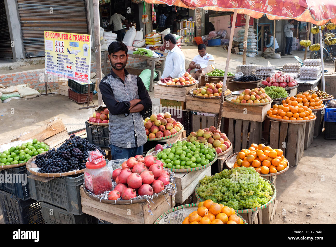Markt für Obst und Gemüse in der Stadt Jagiroad/Assam, Indien------- Obst- und Gemüsemarkt in der Stadt Jagiroad/Assam, Indien Stockfoto