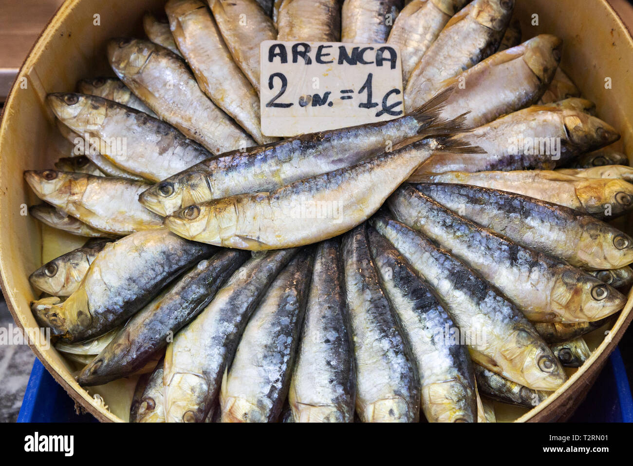 Sardinen Fisch für den Verkauf in den Lebensmittelmarkt, Mercado Central de Atarazanas Malaga, (Markthalle), Malaga, Andalusien, Spanien Stockfoto