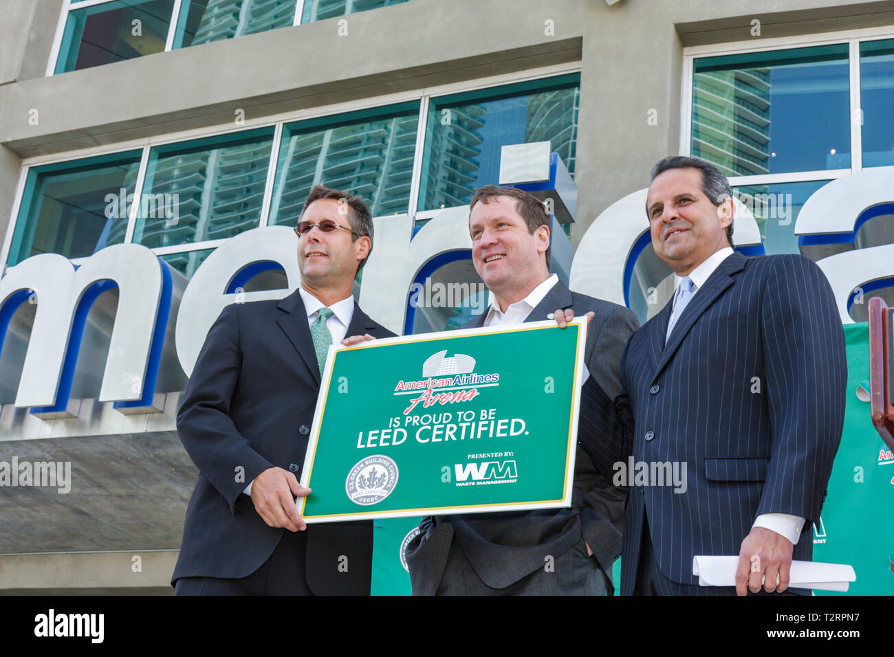 Miami Florida, Biscayne Boulevard, American Airlines Arena, LEED Green Building Certification, Auszeichnung, Zeremonie, Pressekonferenz, Bürgermeisterin Manny Diaz, Sustainabl Stockfoto