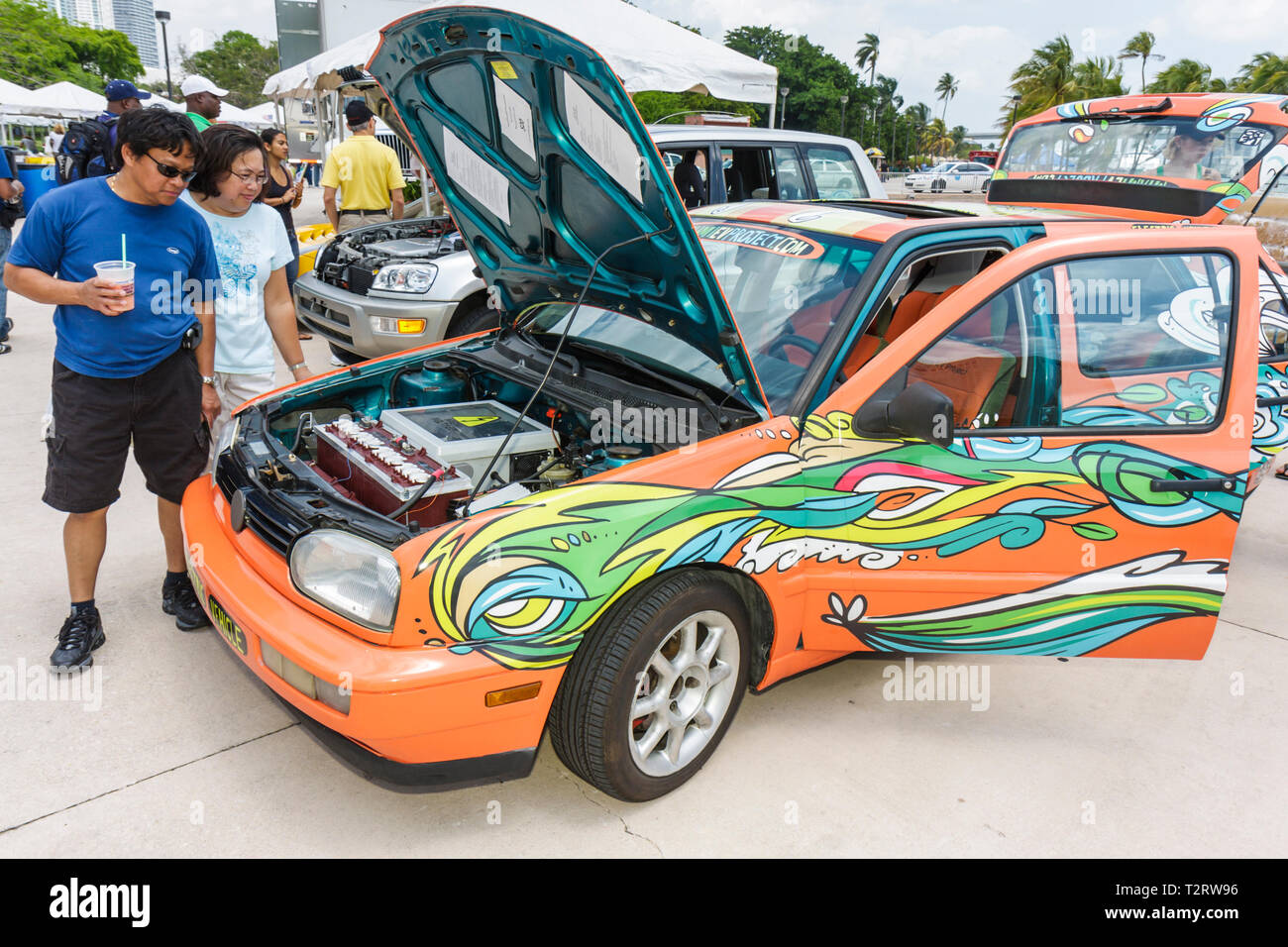 Miami Florida, Bayfront Park, Miami Dade, Miami Goin' Green, umweltfreundlich, grüner Aussteller, EV-Projekt, Elektrofahrzeug, Auto, alternativer Kraftstoff, Earth Day Commu Stockfoto