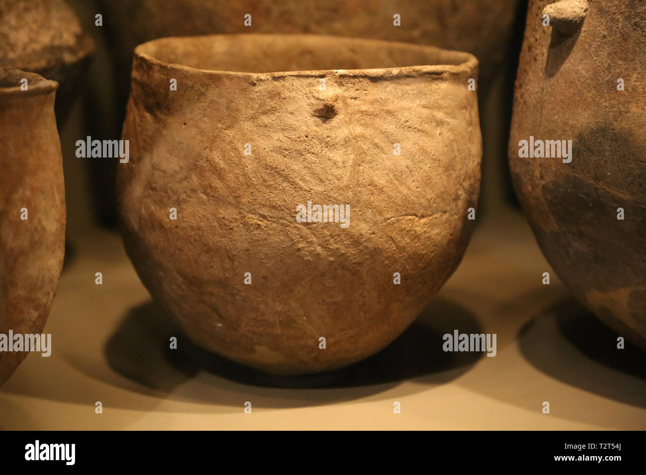 Urnen für Kinder. 1950-1550 v. Chr.. Alciante, Spanien. Archäologisches Museum von Katalonien. Barcelona. Spanien. Stockfoto