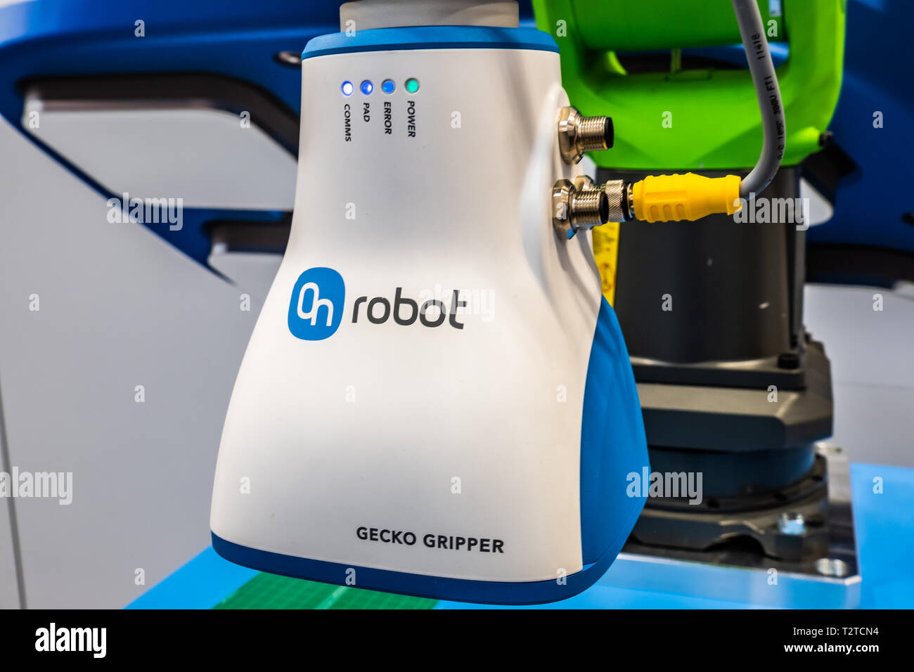 HANNOVER, Deutschland - 02 April 2019: OnRobot's Gecko Greifer ist der Gewinner der wof 2019 Robotics Award. Stockfoto