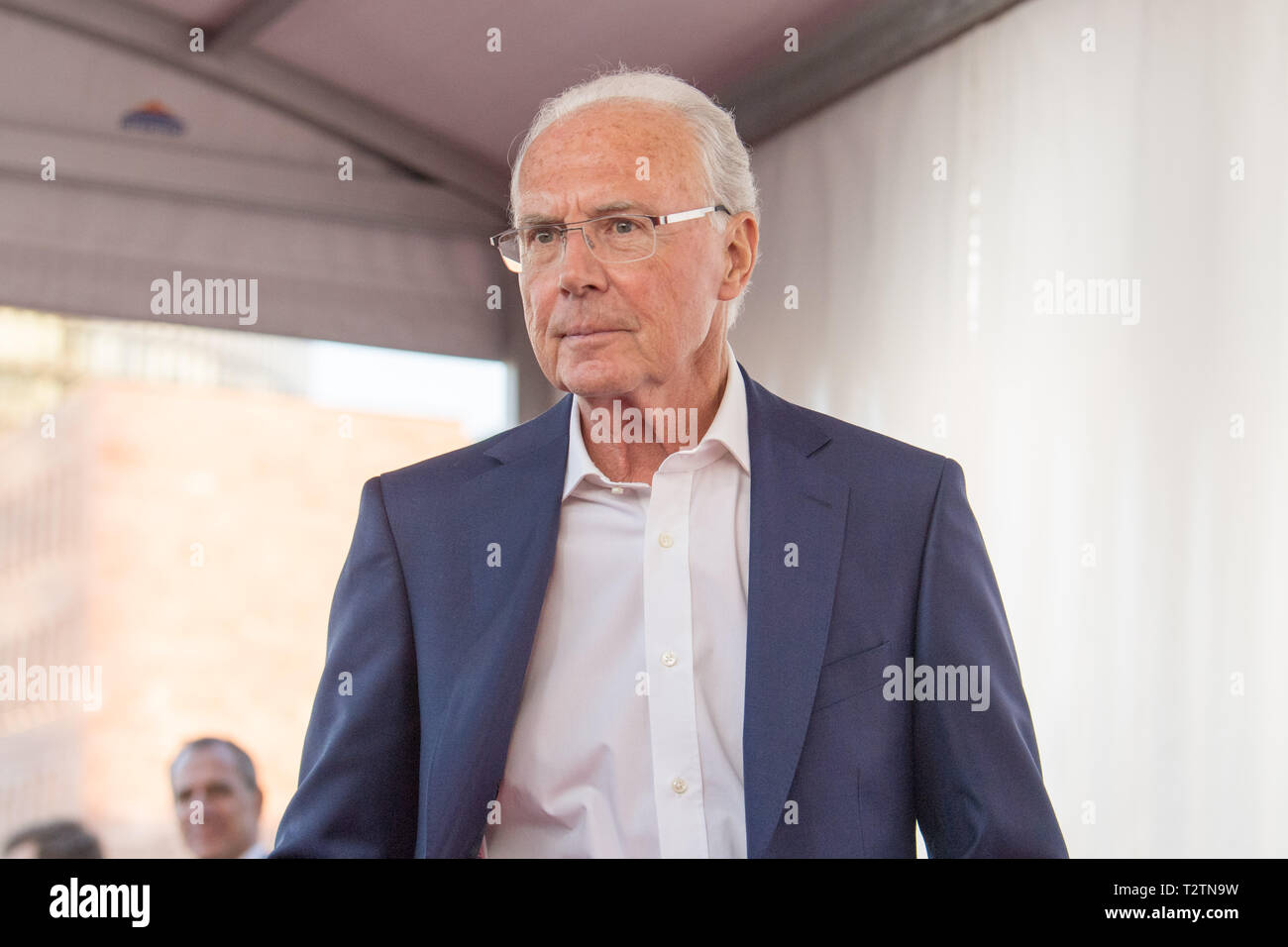 Dortmund, Deutschland. 01 Apr, 2019. Franz Beckenbauer, (ehemaliger Fußball-Profi), Büste Portrait, roten Teppich vor der Preisverleihung für die Eröffnung der Hall of Fame des deutschen Fuwuballs am 01.04.2019 in Dortmund/Deutschland. € | Nutzung der weltweiten Kredit: dpa/Alamy leben Nachrichten Stockfoto