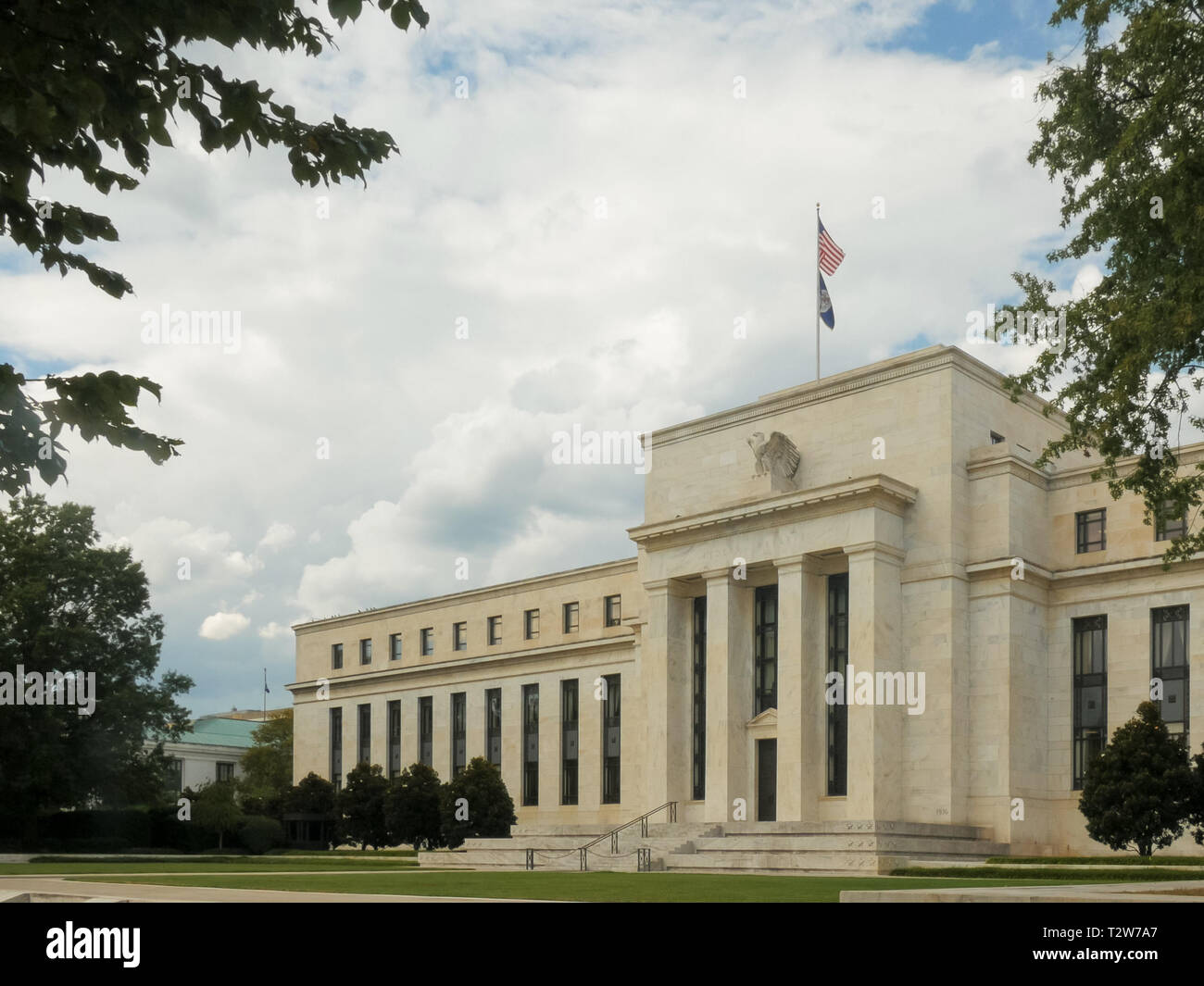 Schrägansicht der Federal Reserve Building in Washington, DC Stockfoto