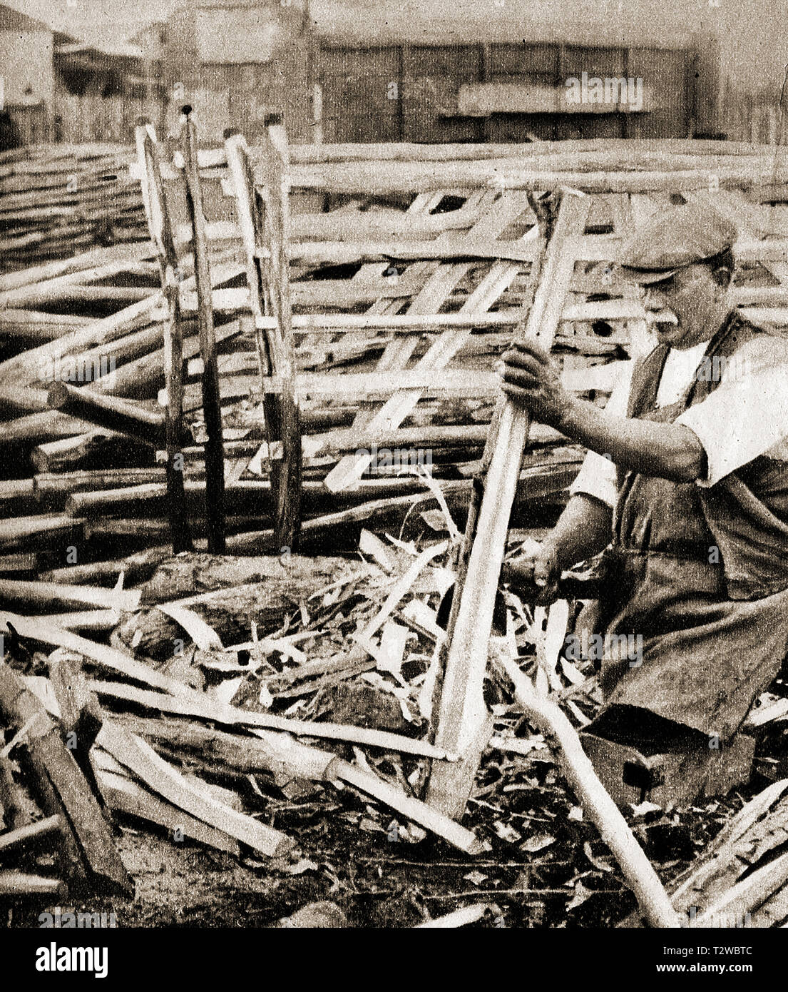 Ein vintage Foto von einem britischen Hürde Teekocher, eine Fertigkeit, die Arbeit, den älteren Menschen, Behinderten und einem Geschäftsunfähigen ex-Soldaten, vor allem nach den beiden Weltkriegen. Stockfoto