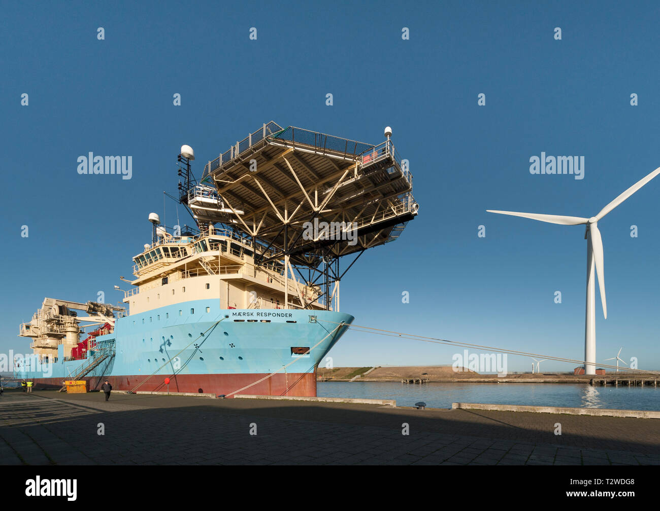 Maersk Responder beschrieben als Schwimmbagger und/oder verlegen. Mit Hubschrauberlandeplatz ausgestattet und hier dargestellt in Blyth Hafen angedockt Stockfoto