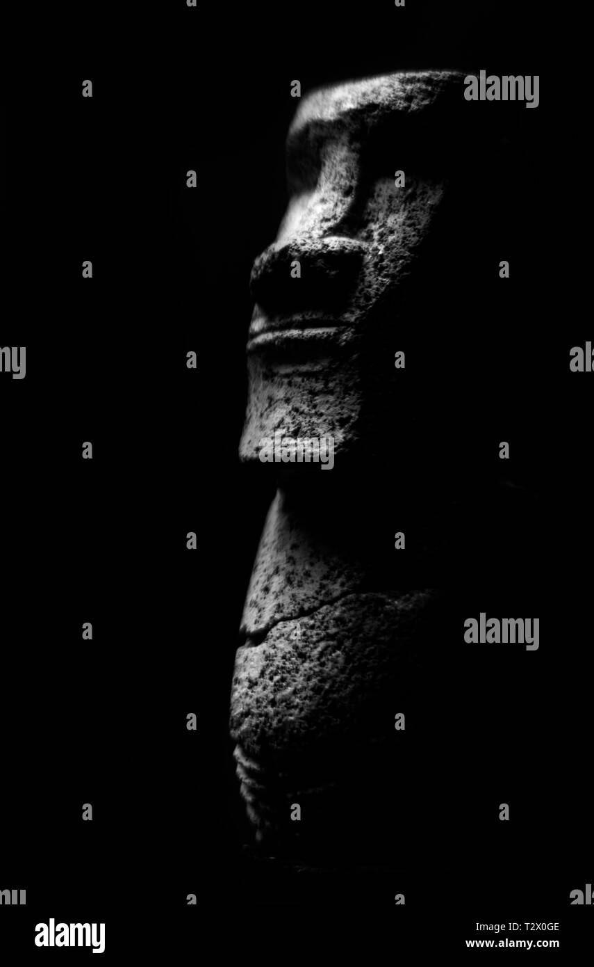 Die Osterinsel Statue schwarz-weiß Foto Stockfoto