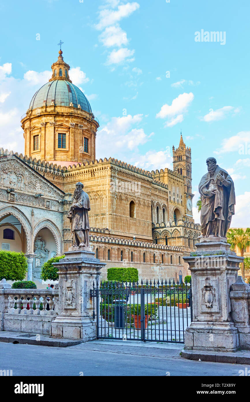 Der Metropolitan Kathedrale der Himmelfahrt der Jungfrau Maria (Kathedrale von Palermo), Palermo, Sizilien, Italien. Stockfoto