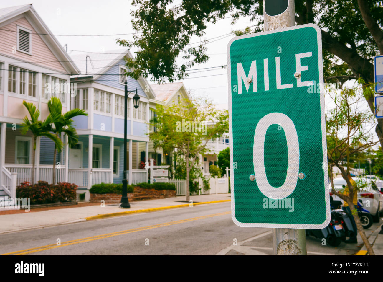 Mile Marker 0 Zeichen markiert den Start der US Route 1, die Autobahn, an der Ostküste von Florida an der kanadischen Grenze in Maine in Key West läuft Stockfoto