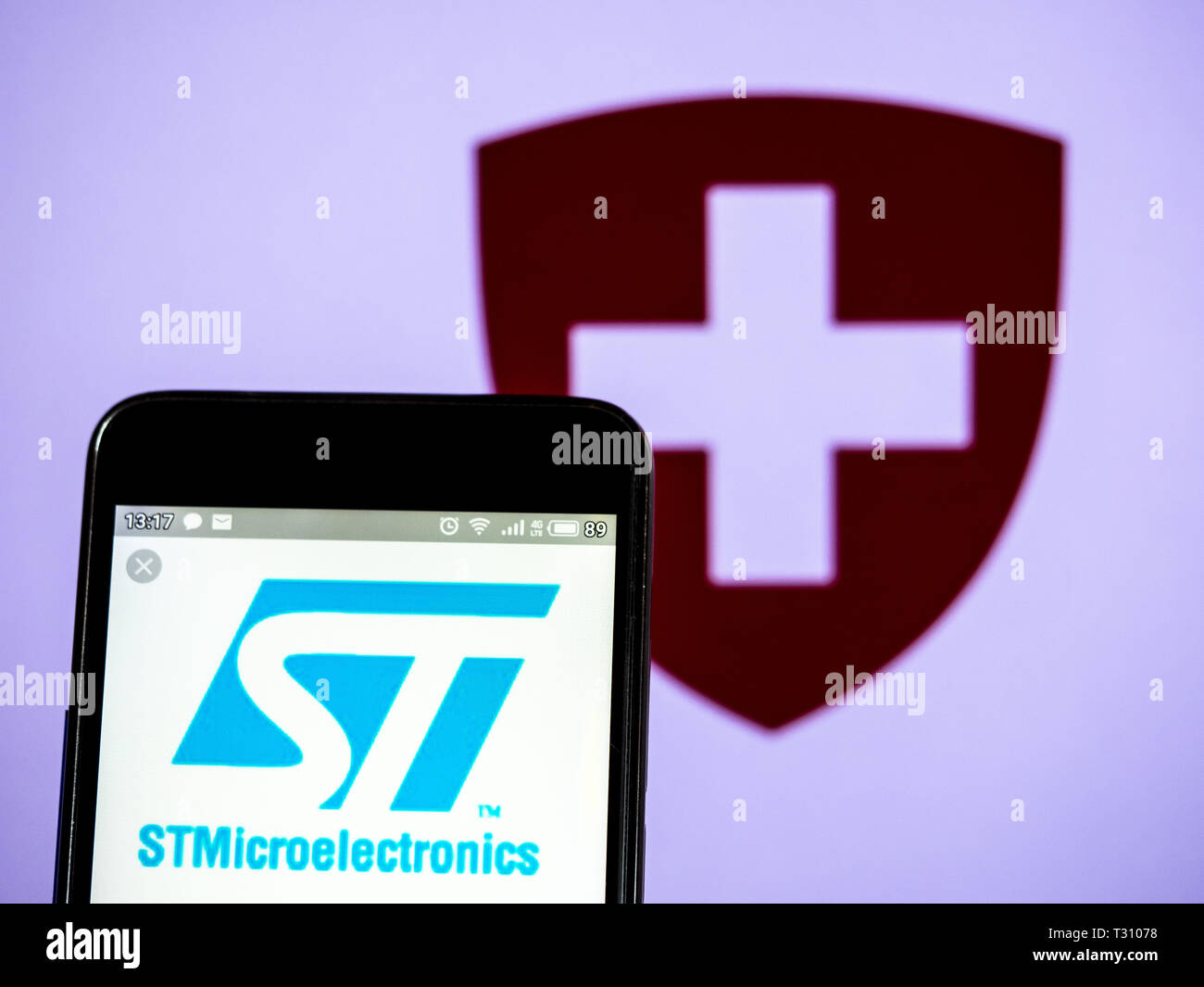 In der Ukraine. 5 Apr, 2019. In diesem Foto Illustration einer STMicroelectronics Logo auf einem Smartphone gesehen angezeigt. Quelle: Igor Golovniov/SOPA Images/ZUMA Draht/Alamy leben Nachrichten Stockfoto