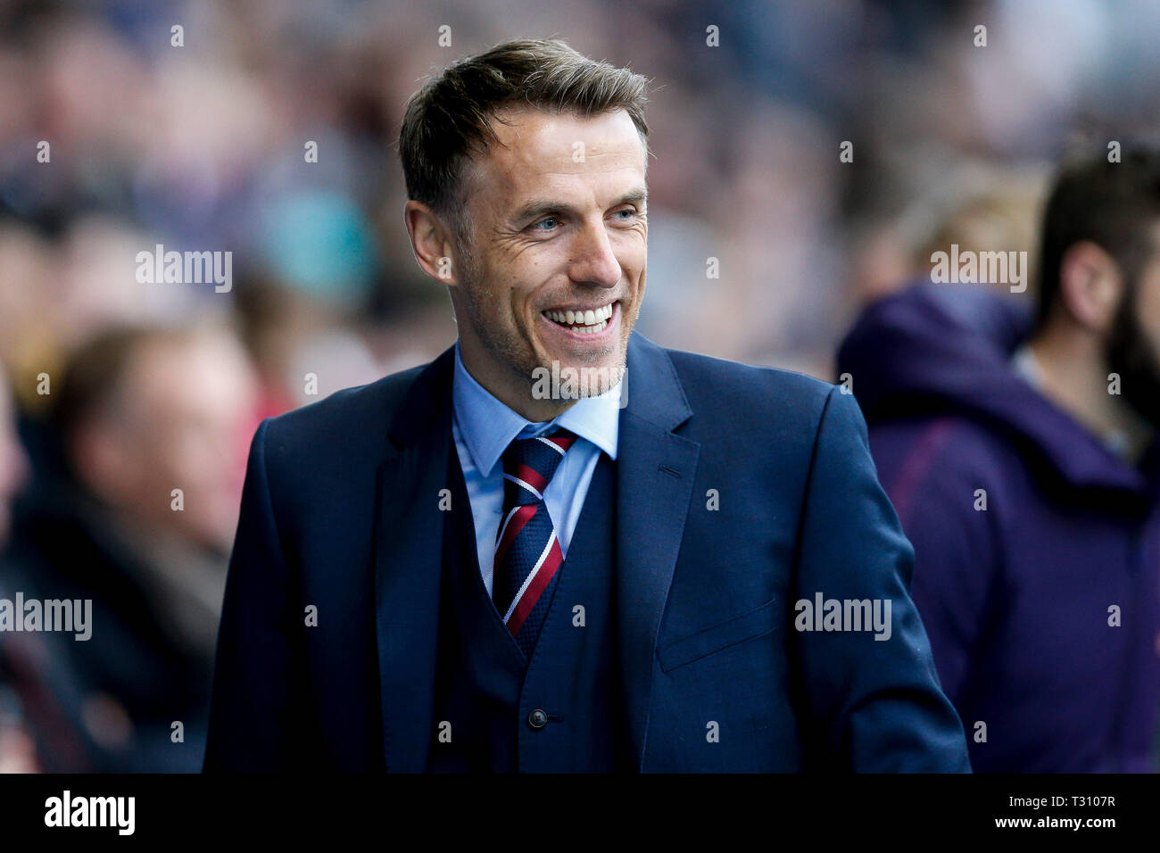 Manchester, Großbritannien. 05 Apr, 2019. England Manager Philip Neville während der internationalen Freundschaftsspiel zwischen England Frauen und Kanada Frauen an der Akademie Stadium am 5. April 2019 in Manchester, England. (Foto von Daniel Chesterton/phcimages.com) Credit: PHC Images/Alamy leben Nachrichten Stockfoto