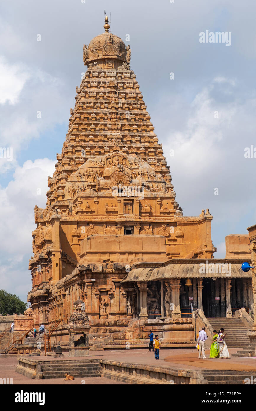 Tanjore, Indien - 15. März 2018: Die sechzehn Geschichte Vimana, oder den Schrein, der Brihadeshwara Hindu Tempel Stockfoto