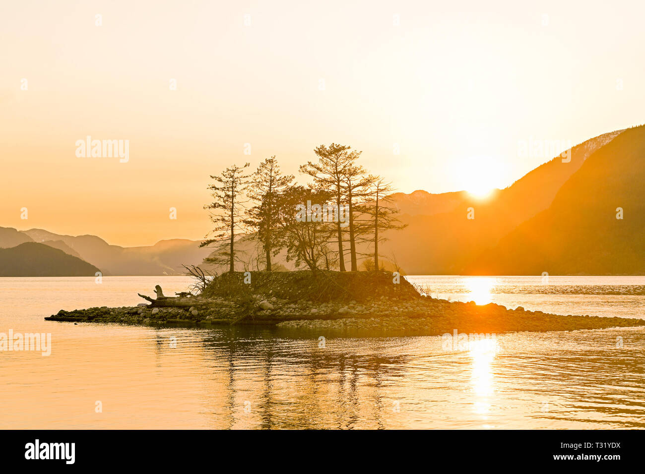 Sonnenuntergang, Howe Sound, Furry Creek, Britisch-Kolumbien, Kanada Stockfoto