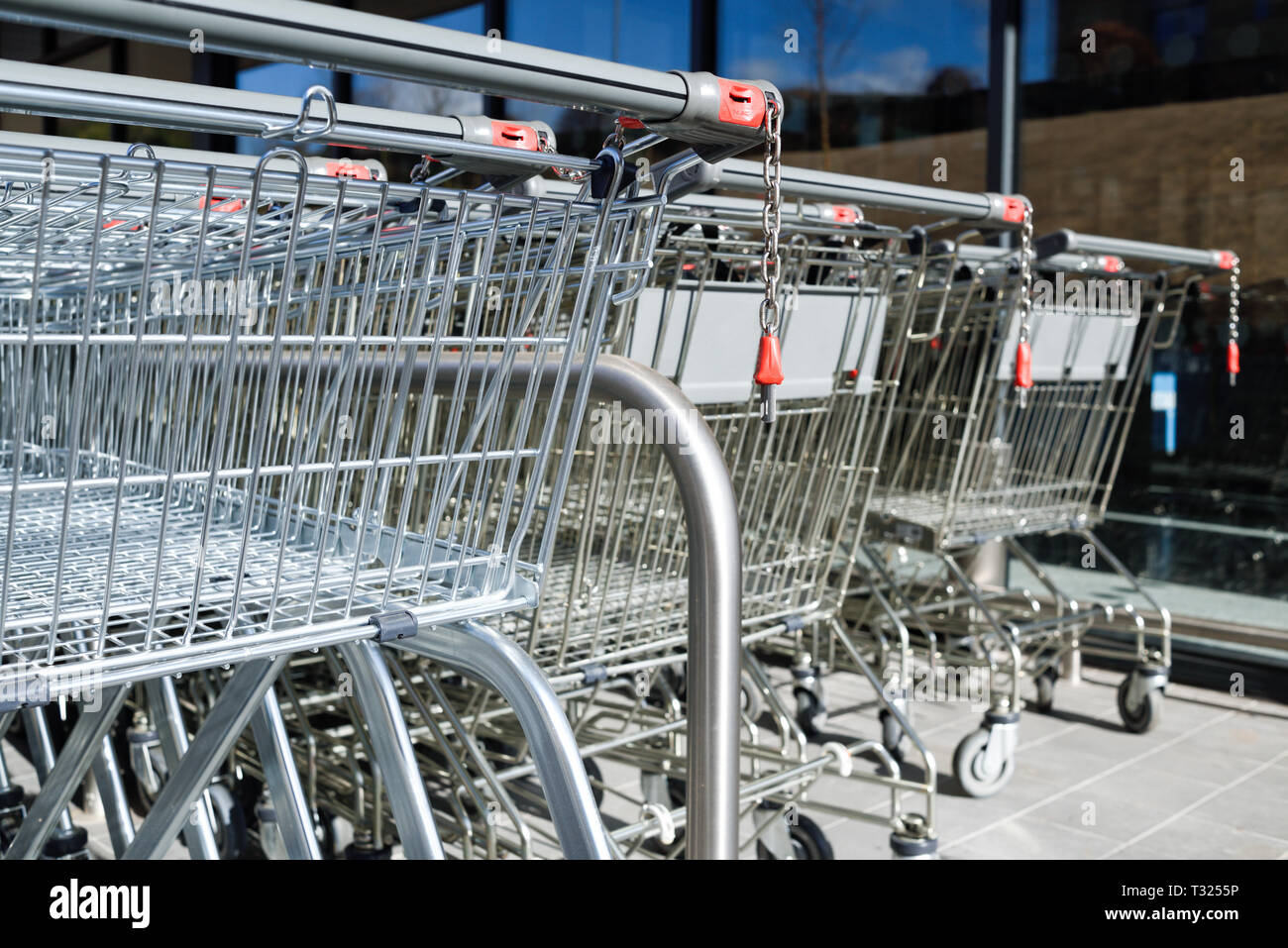 Shopping Trolley Supermarkt. Stockfoto