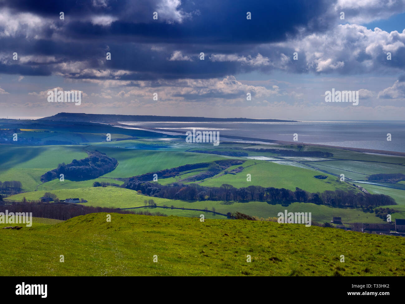 Chesil Beach an der Jurassic Coast in Richtung Portland Bill Dorset Südengland Stockfoto