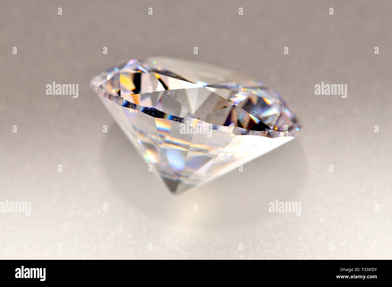 Runde Diamant (synthetischer Zirkonia) Stockfoto
