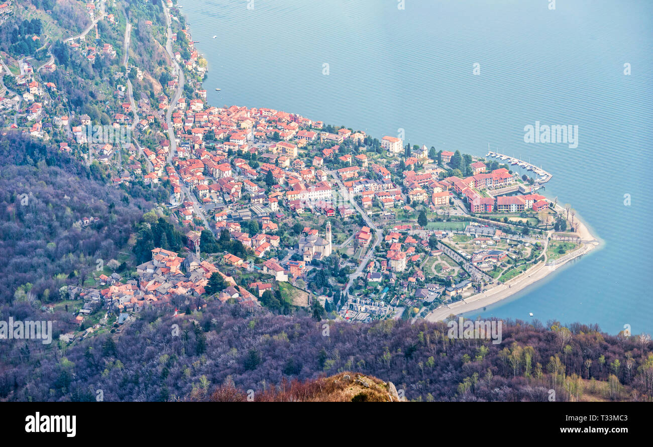 Boote auf dem lago maggiore Fotos und Bildmaterial in hoher Auflösung