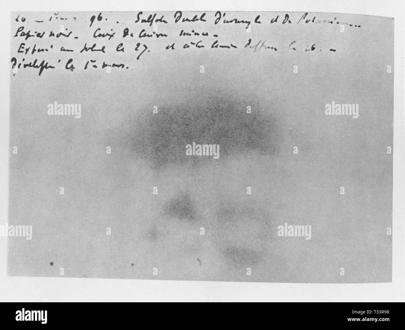 PLACA QUE LA MUESTRA RADIOACTIVIDAD DEL URANIO DE ANTOINE BECQUEREL EN 1896. Autor: Becquerel Antoine. Stockfoto