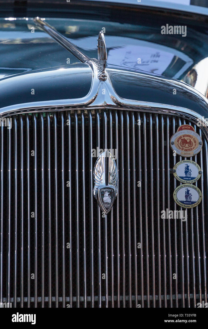 Naples, Florida, USA - März 23,2019: Grün 1934 Plymouth Deluxe auf der 32. jährlichen Neapel Depot Classic Car Show in Naples, Florida. Nur redaktionell. Stockfoto