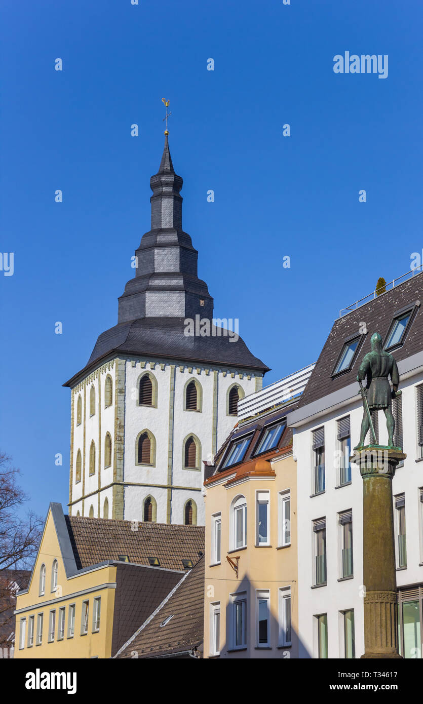 Statue von Bernhard II. in der Altstadt von Lippstadt, Deutschland Stockfoto