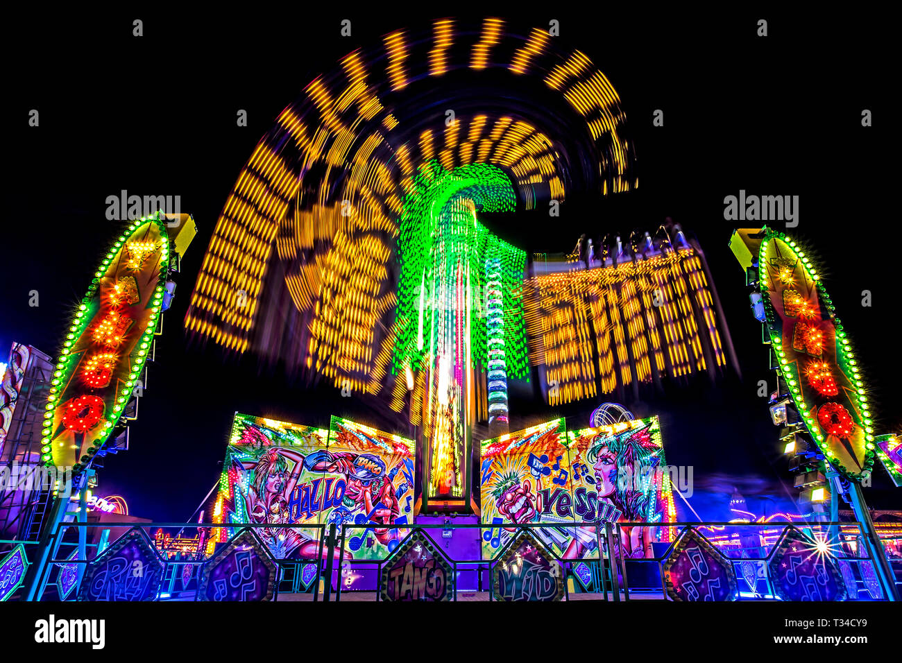 Scary night-ride am Great Dorset Steam Fair UK Stockfoto