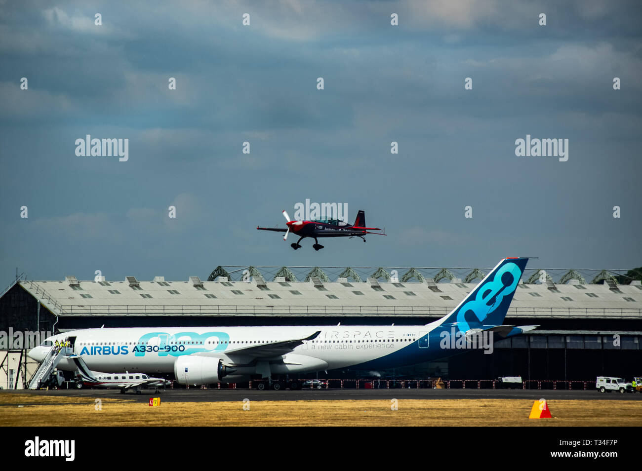 Ein Airbus A LINEARITÄTSTEST NEO in Vorbereitung nehmen Sie an der Farnborough Air Show 2018 Stockfoto