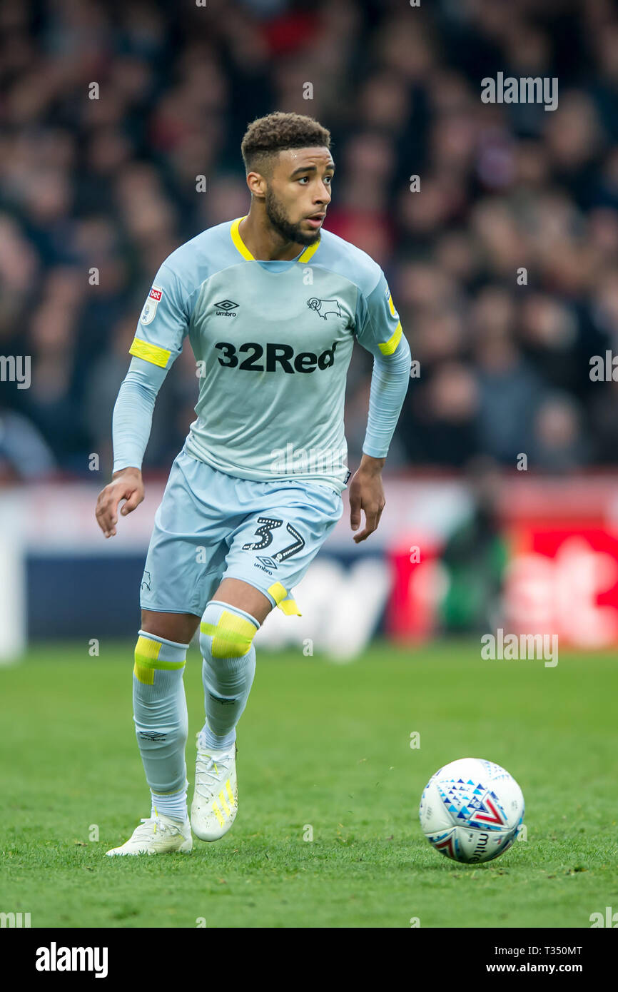 London, Großbritannien. 06 Apr, 2019. Jayden Bogle von Derby County in der EFL Sky Bet Championship Match zwischen Brentford und Derby County bei Griffin Park, London, England am 6. April 2019. Foto von salvio Calabrese. Nur die redaktionelle Nutzung, eine Lizenz für die gewerbliche Nutzung erforderlich. Keine Verwendung in Wetten, Spiele oder einer einzelnen Verein/Liga/player Publikationen. Credit: UK Sport Pics Ltd/Alamy leben Nachrichten Stockfoto