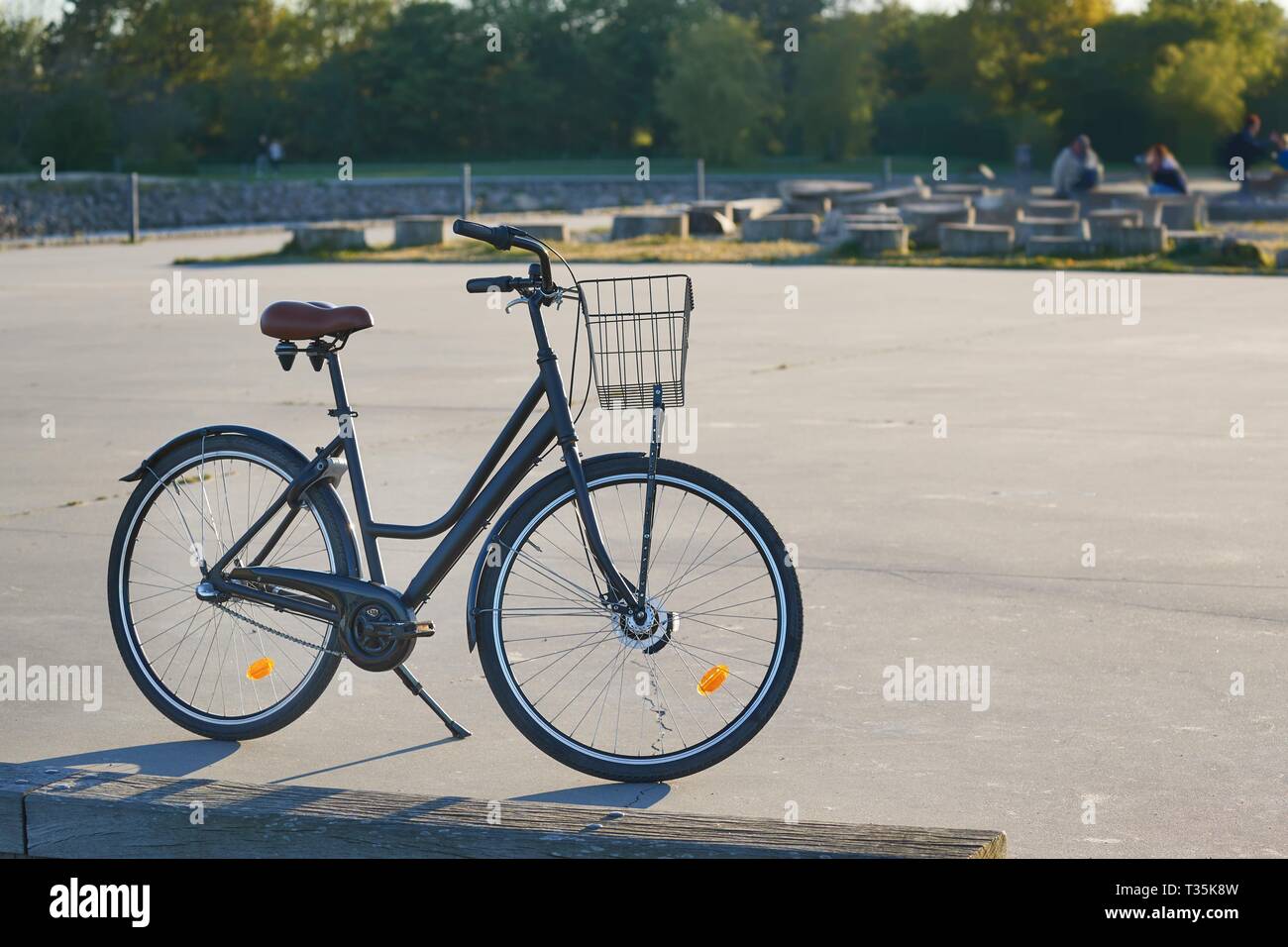 Fahrrad auf ein Quadrat Stockfoto