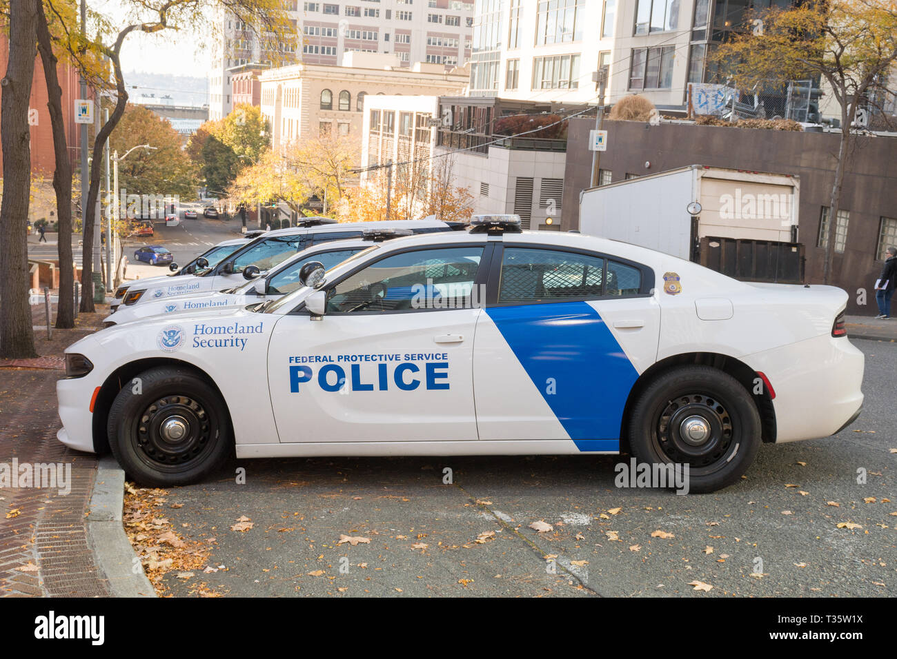 Dodge Fahrzeuge von der Federal Protective Service Polizei in Seattle, Washington, USA. Stockfoto