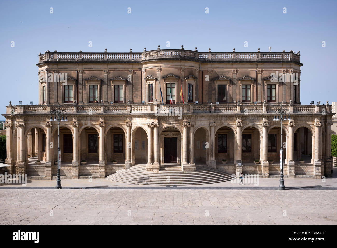 Frontansicht des Palazzo Ducezio Municipio in Stadt Noto, Sizilien, Italien Stockfoto