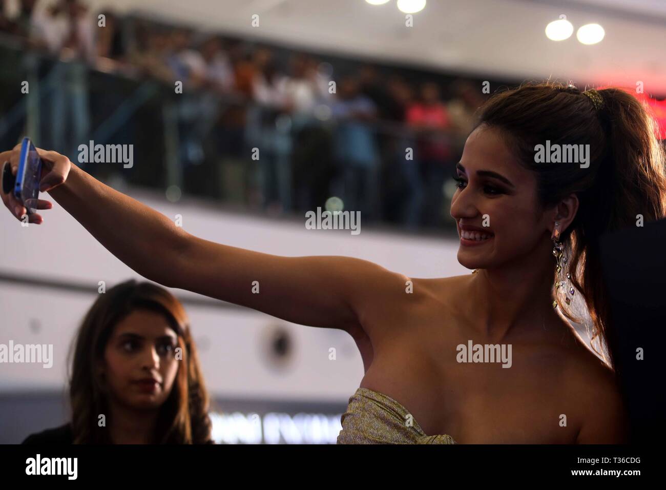 Noida, Indien. 06 Apr, 2019. Bollywood Schauspielerin Disha Patani während der Produkteinführung der M.A.C tätig Kosmetik exklusive Make-up Kollektion. Credit: Jyoti Kapoor/Pacific Press/Alamy leben Nachrichten Stockfoto