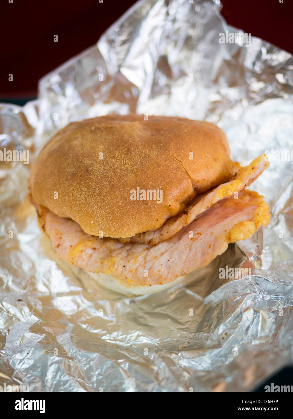 Der weltberühmte peameal bacon Sandwich von Karussell Bäckerei in St. Lawrence Markt in Toronto, Ontario, Kanada. Stockfoto