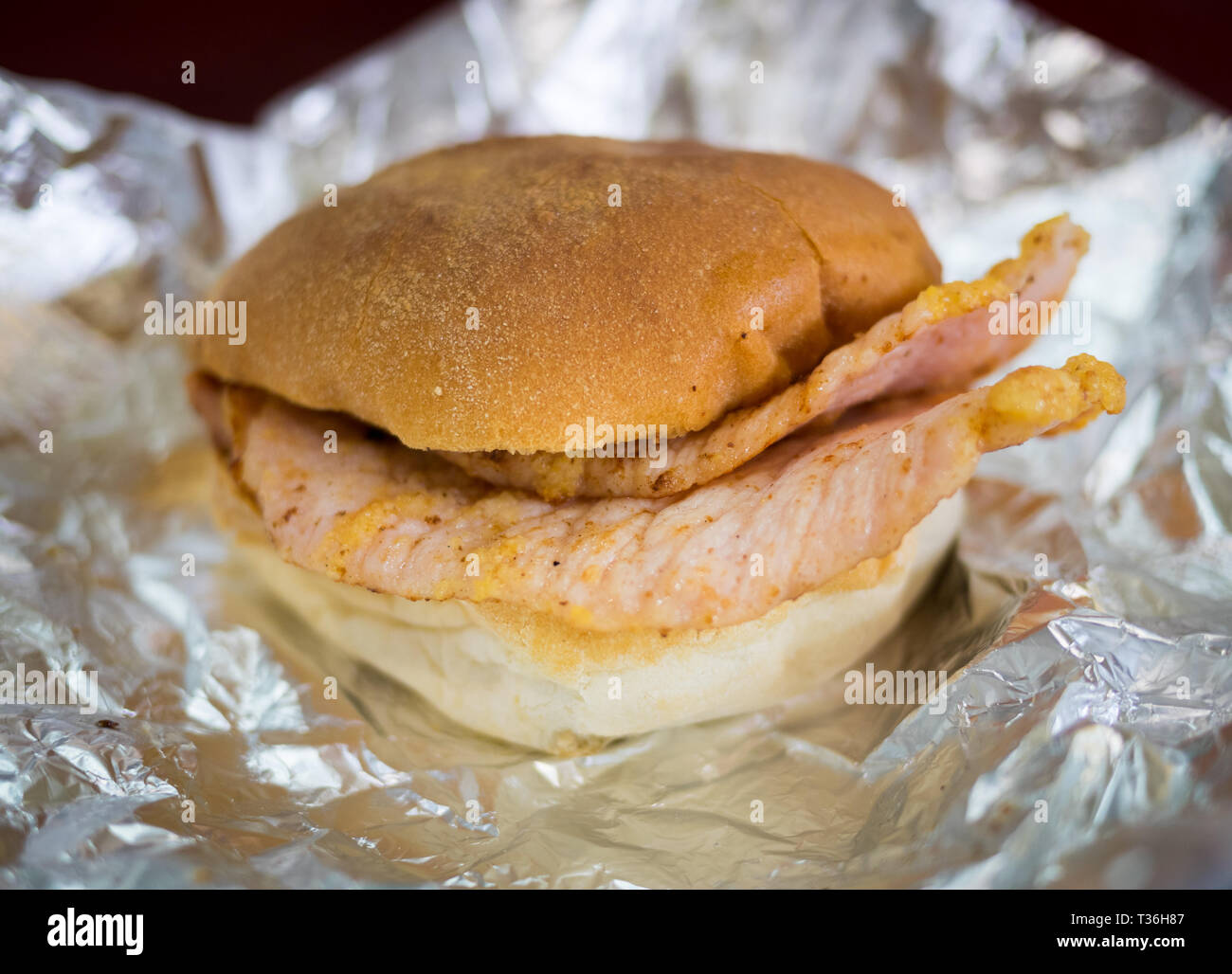 Der weltberühmte peameal bacon Sandwich von Karussell Bäckerei in St. Lawrence Markt in Toronto, Ontario, Kanada. Stockfoto