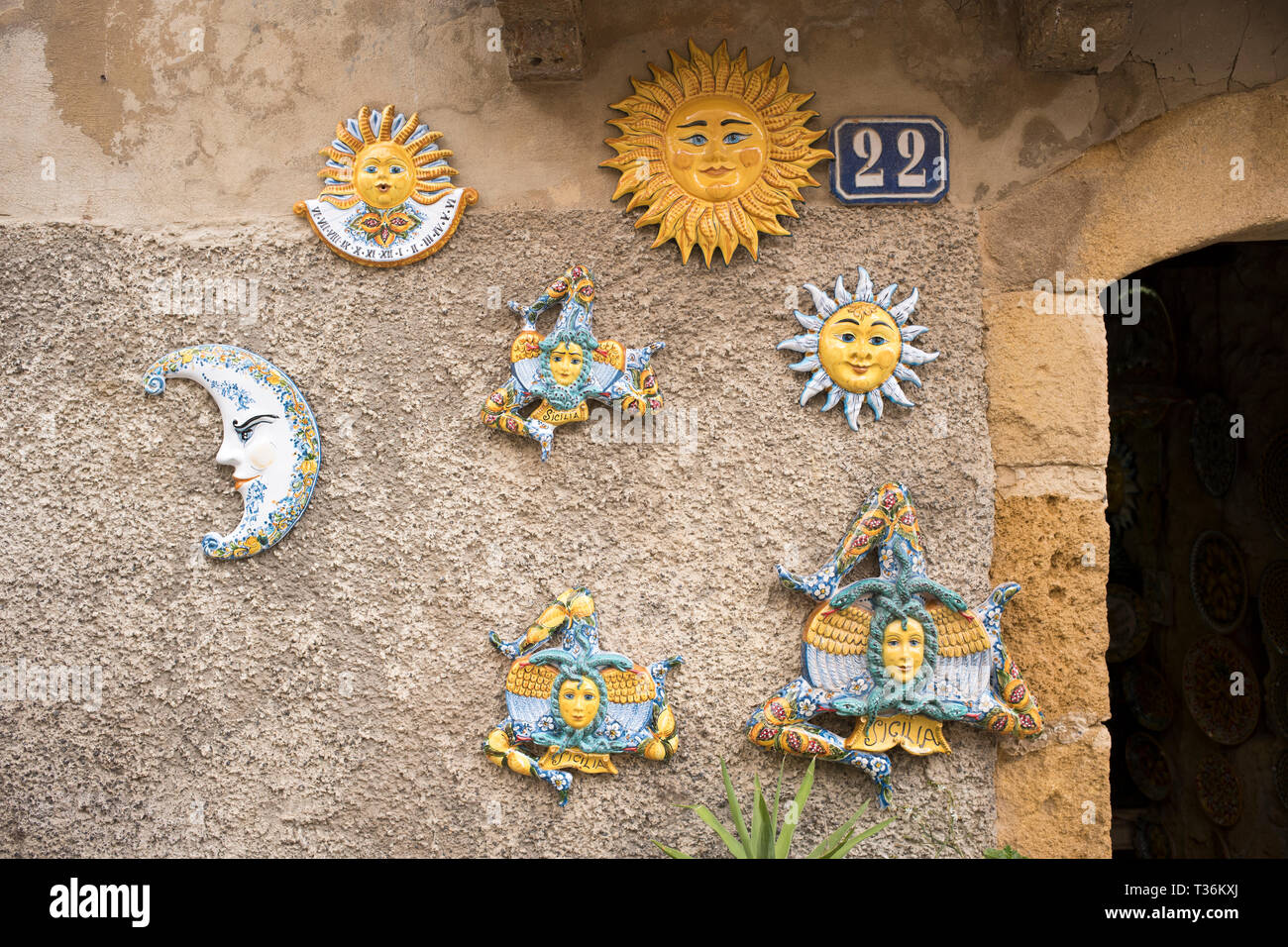 Traditionelle Keramik Kunst von berühmten Schritte der Scala Santa Maria del Monte Treppe in Caltagirone, Sizilien Stockfoto