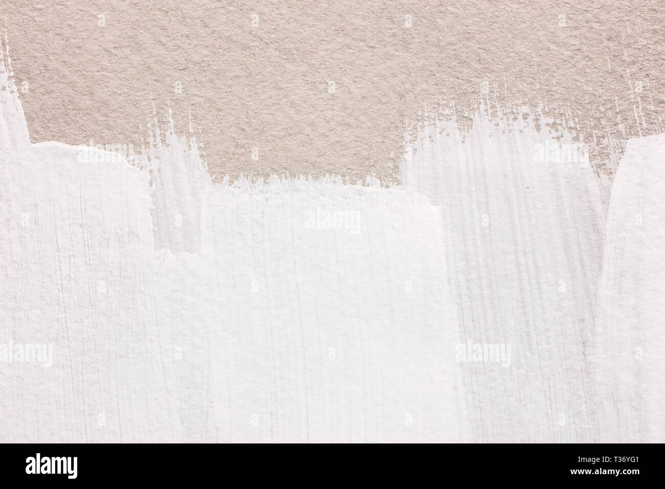 Abstrakte weiße Hand gemalten Hintergrund. expressiven Pinselstrichen Stockfoto