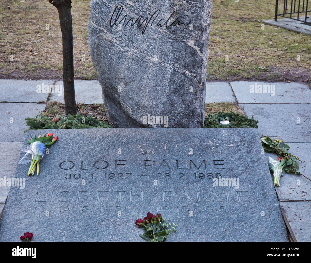 Grab des ermordeten schwedischen Ministerpräsidenten Olof Palme und seine Frau Lisbeth, Adolf Fredrik's Kirche, Norrmalm, Stockholm, Schweden, Skandinavien Stockfoto