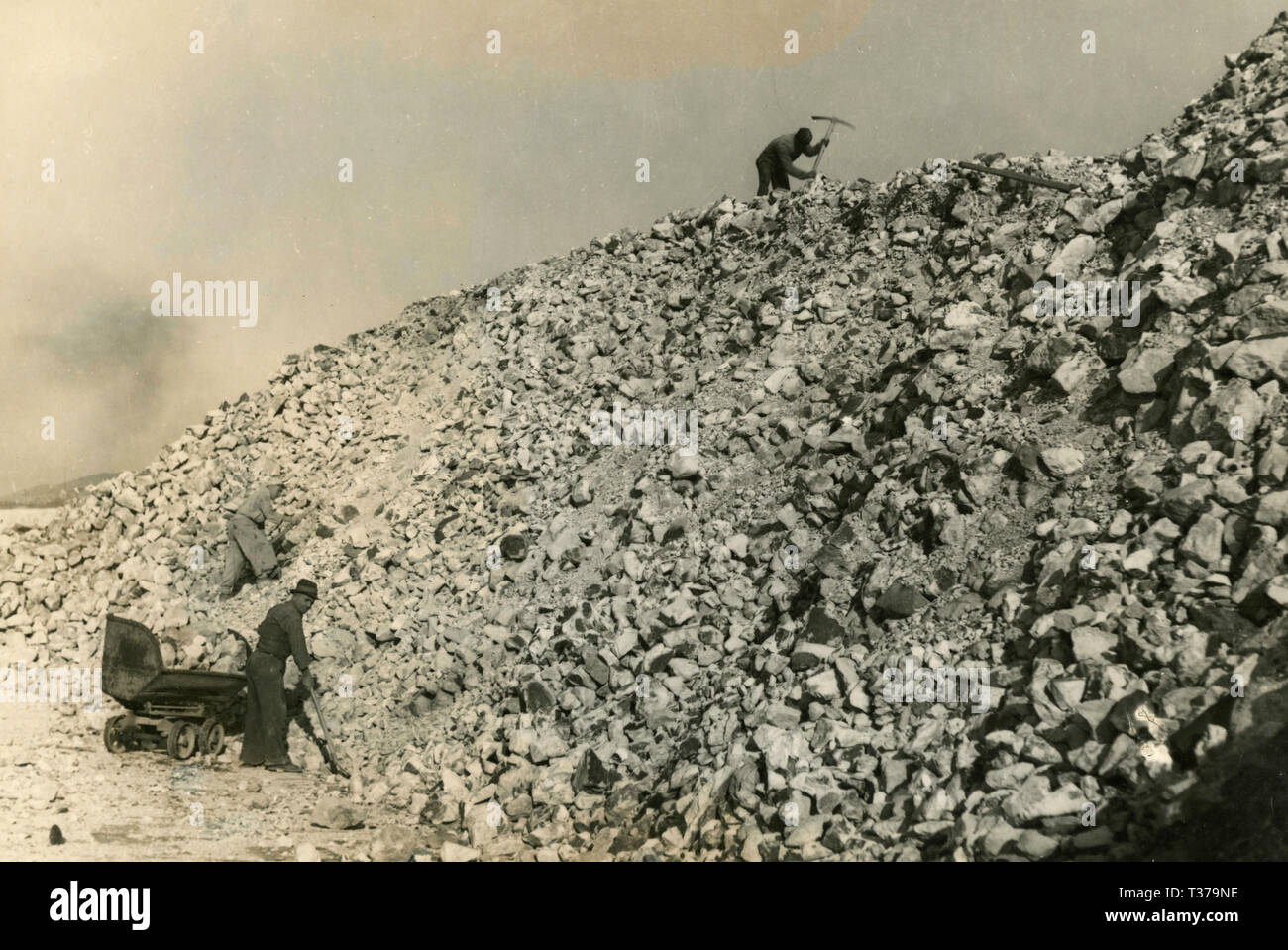 Steinbruch Arbeitnehmer, Italien 1950 s Stockfoto
