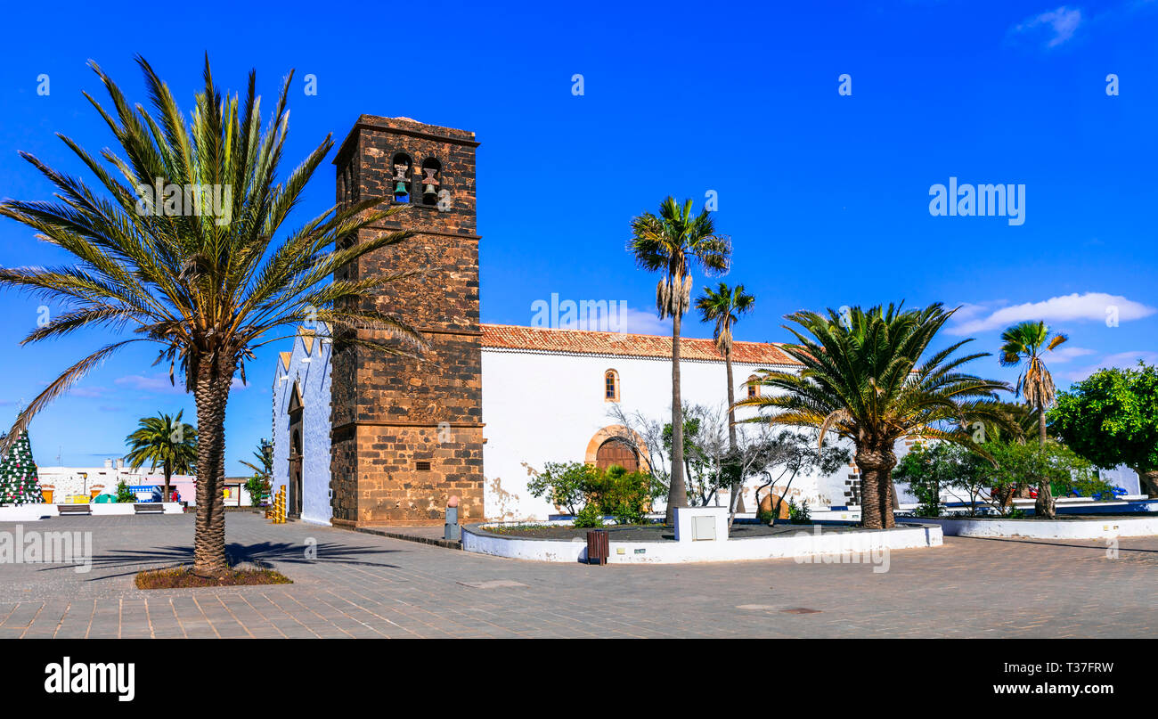 Traditionelle kleine Kirche Candelaria, La Oliva, Fuerteventura, Spanien Stockfoto