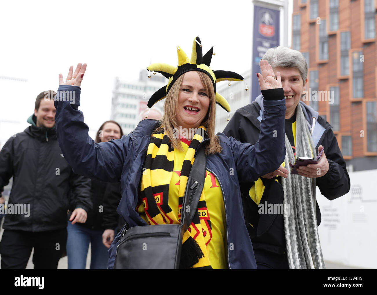 London, Großbritannien. 7. Apr 2019. Die Emirate FA Cup, Halbfinale, Watford, Watford Wolverhampton Wanderers im Vergleich Ventilator im Wembley Stadium Credit anreisen: Aktion Plus Sport Bilder/Alamy leben Nachrichten Stockfoto